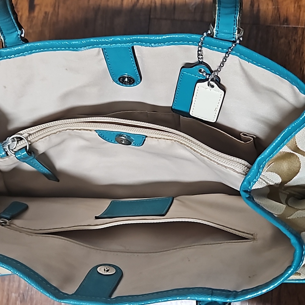 Coach tote - Picture 4 of 8